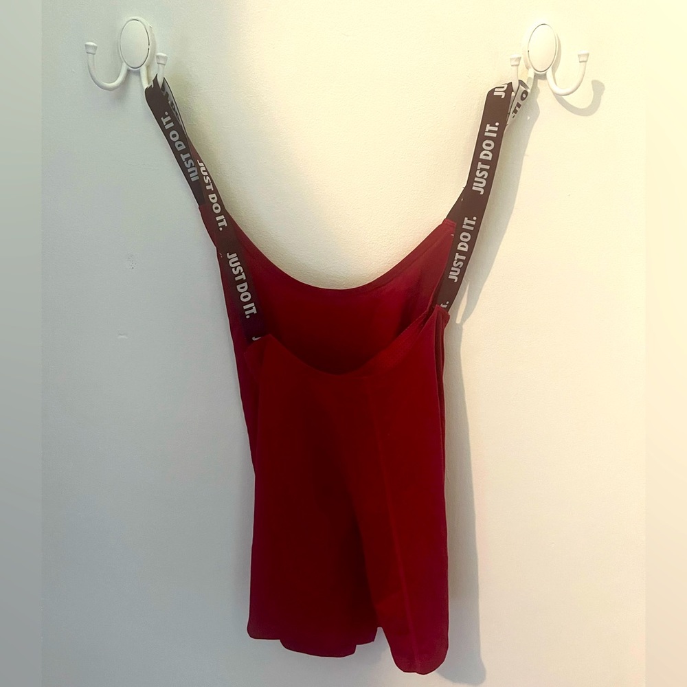 Nike workout top